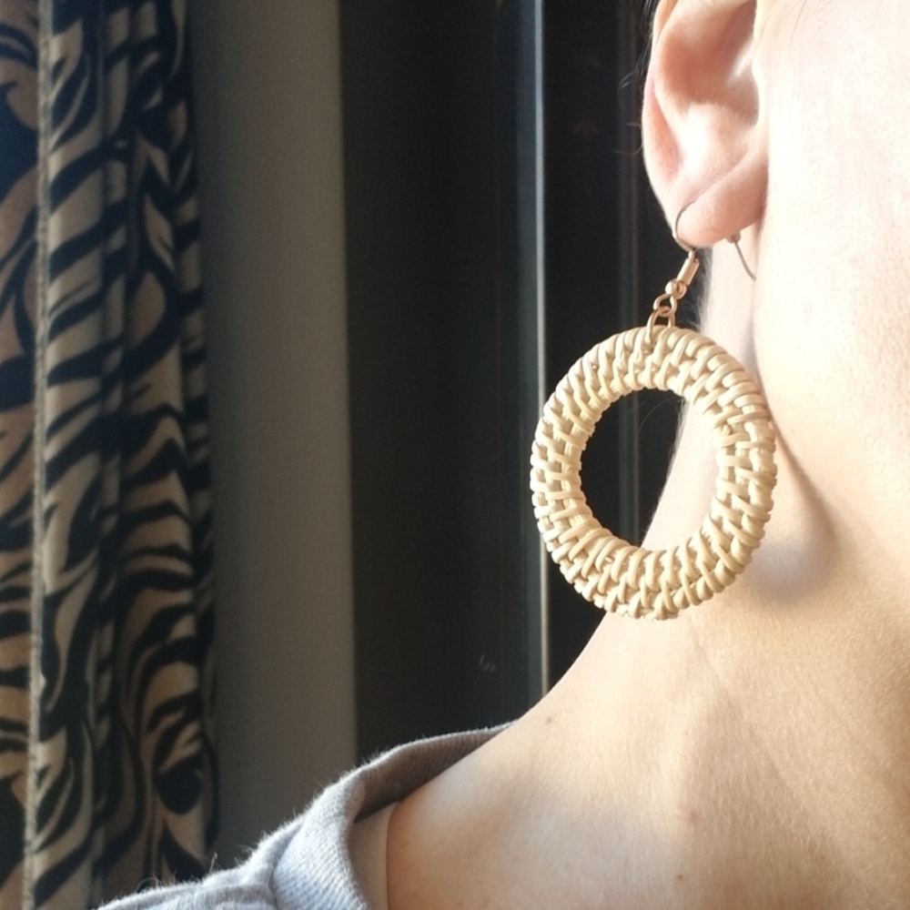 New! Giramoda Bijoux Natural Earrings - Picture 4 of 5